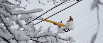 Hydro Ottawa teams are preparing to respond to power outages